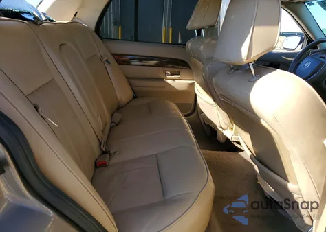 2005 Mercury Grand Marquis Gs z USA, uszkodzony, nr VIN 2MEFM74W15X651120